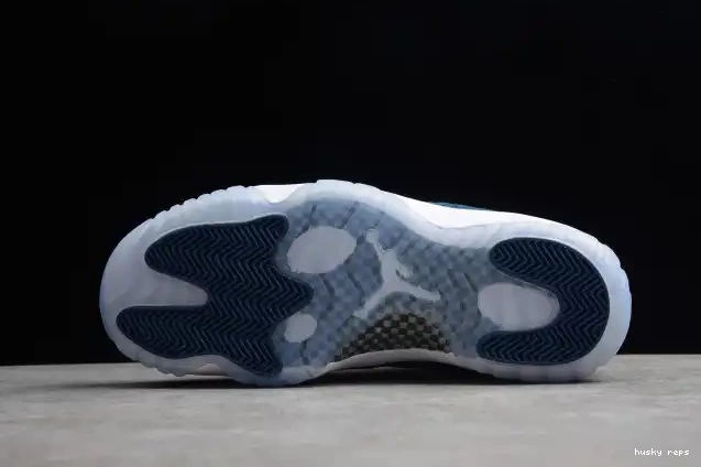 Rep Husky Jordan Navy Air 11 Low CD6846-102 Blue Snakeskin 0611